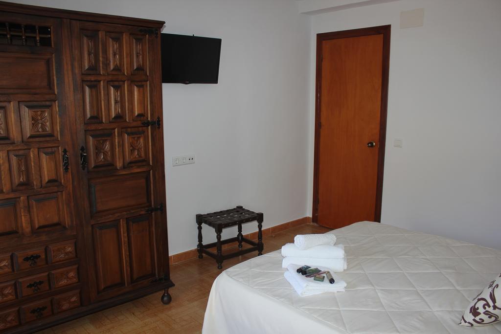 Pension Algarrobena Альґарробо Номер фото